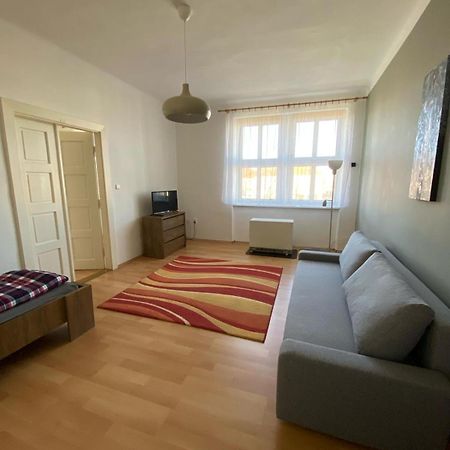 Apartman Na Namesti Sobeslav Exterior photo