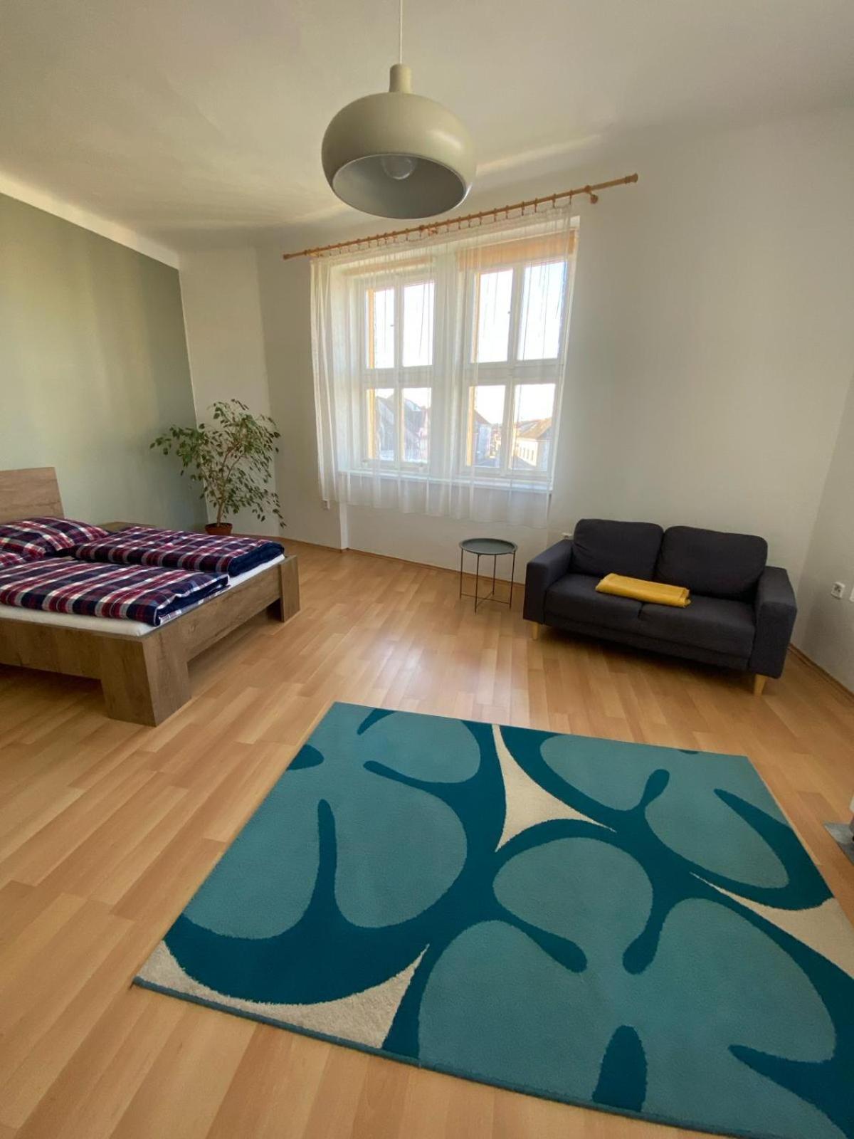 Apartman Na Namesti Sobeslav Exterior photo