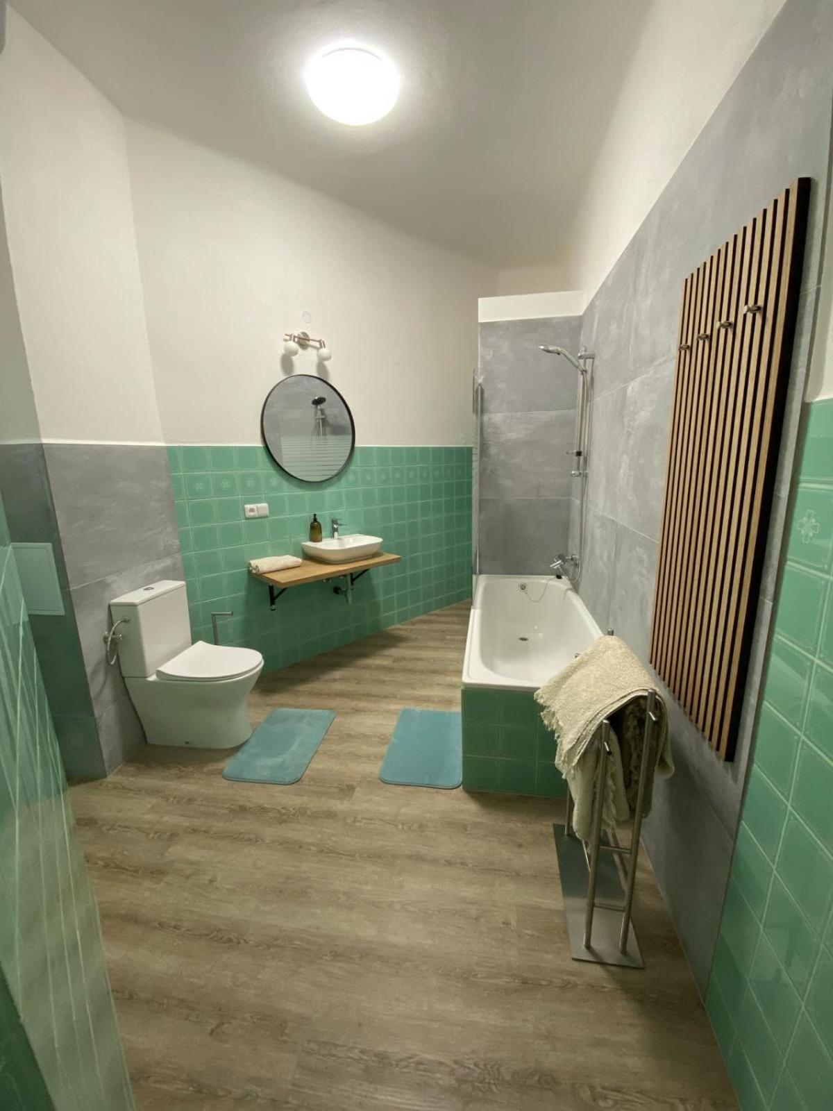Apartman Na Namesti Sobeslav Exterior photo